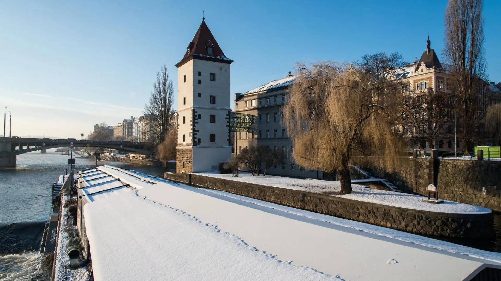 Luxurious And Chic Duplex 2 Bed Apartment Prague