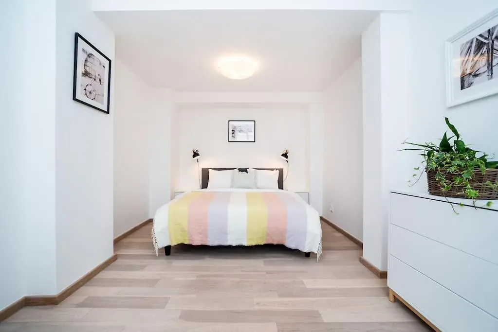 Luxurious And Chic Duplex 2 Bed Apartment Prague 0*,