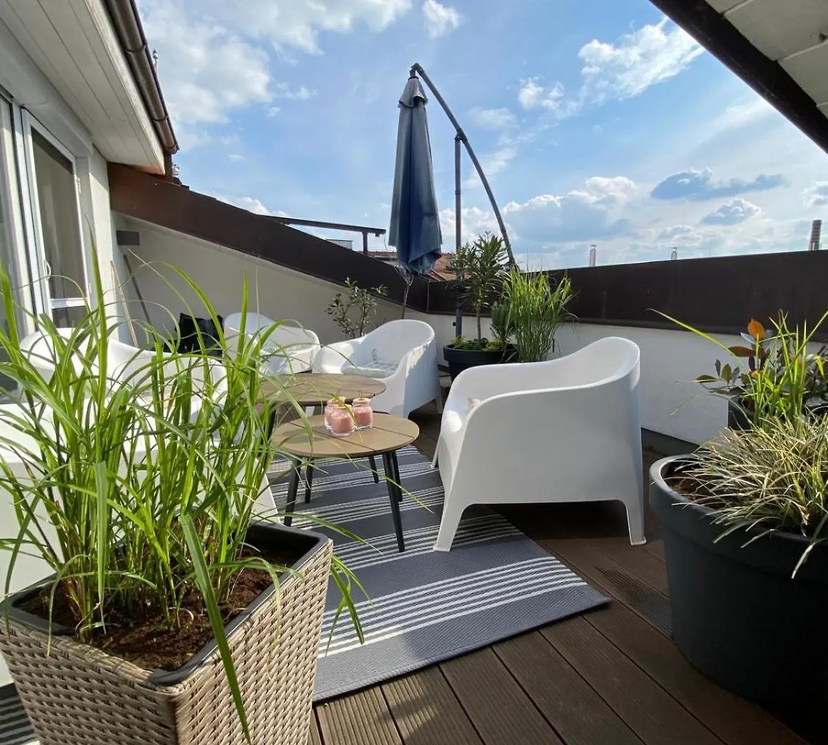 Luxurious And Chic Duplex 2 Bed Apartment Prague