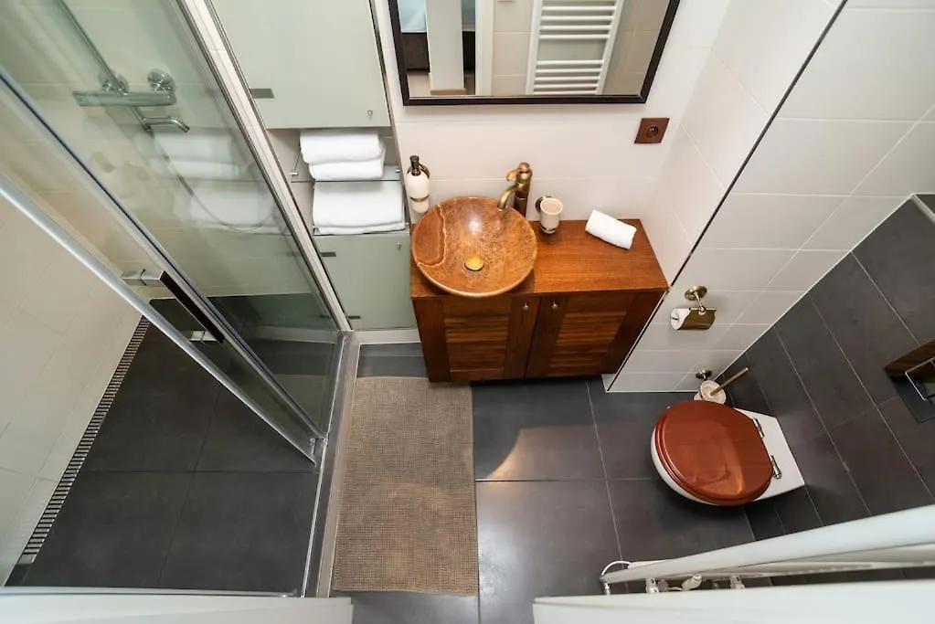 Luxurious And Chic Duplex 2 Bed Apartment Πράγα